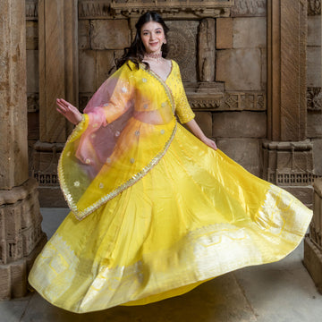 Yellow Pink Banarasee Lucknavi weaving Lehenga Choli by Kalpanas Creations