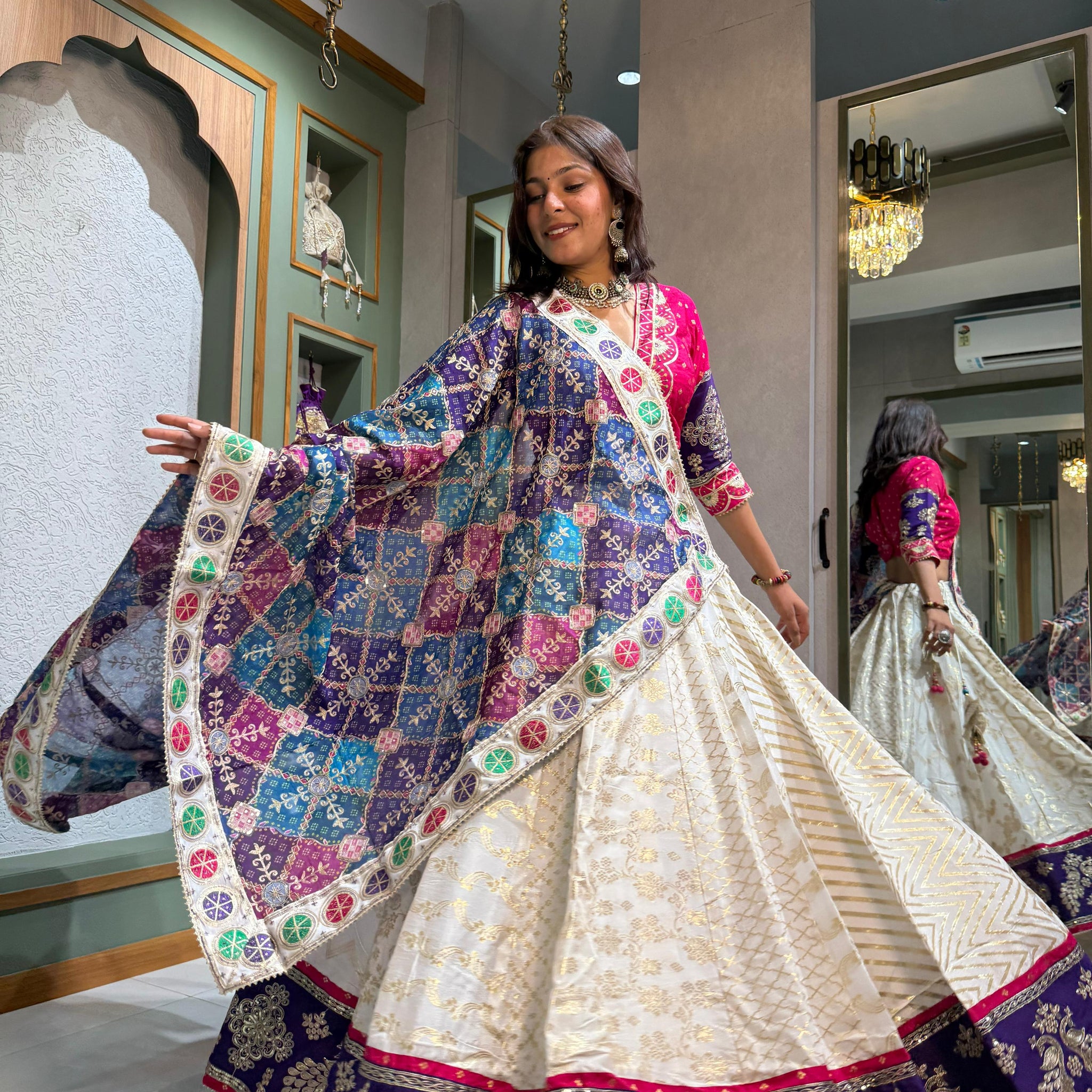KC Chandni Raas