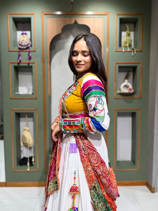 White Jam Cotton Chaniya Choli with Kutchi Mirror Work & Vintage Bandhani Dupatta
